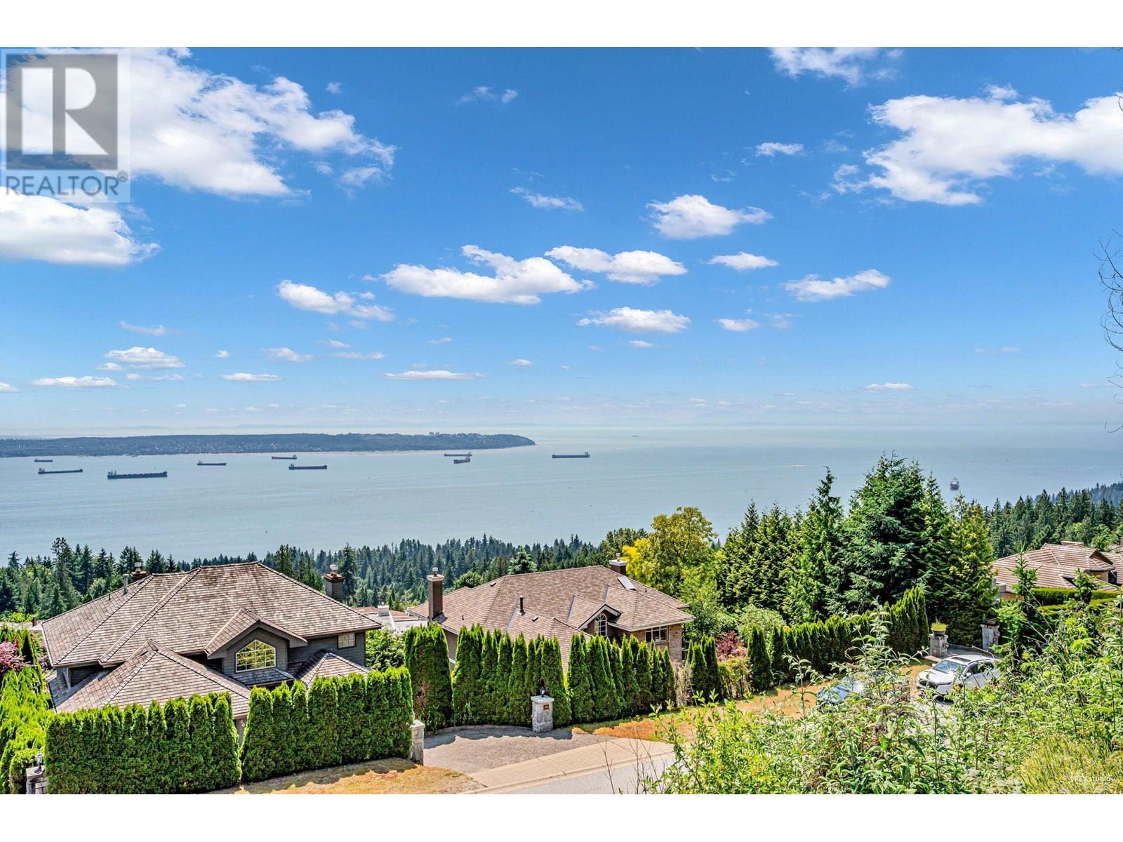 Photo 7 of 2705 Highview Place, West Vancouver BC