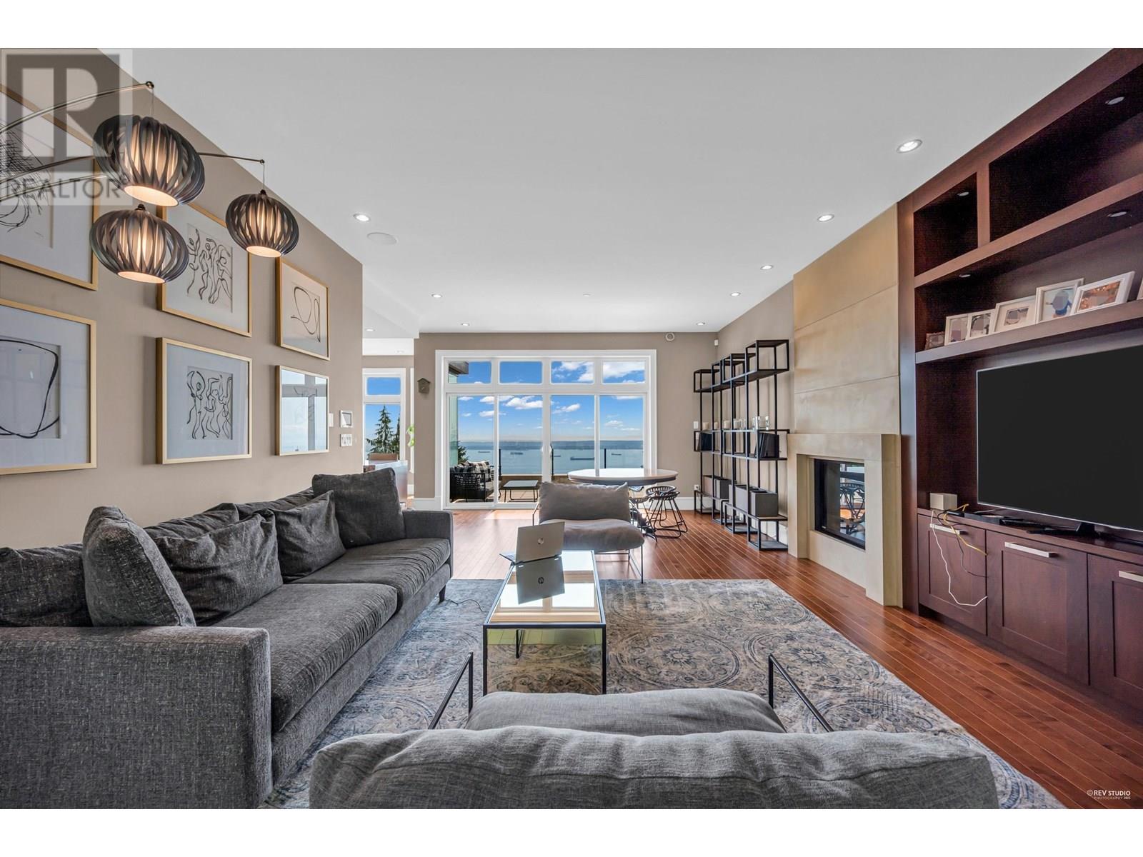 Photo 11 of 2705 Highview Place, West Vancouver BC