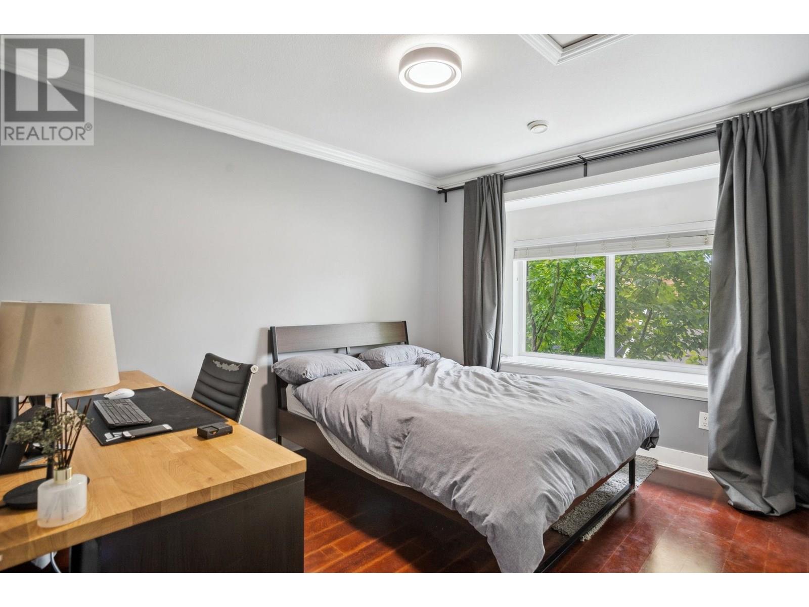 Photo 16 of 5187 Sherbrooke Street, Vancouver BC