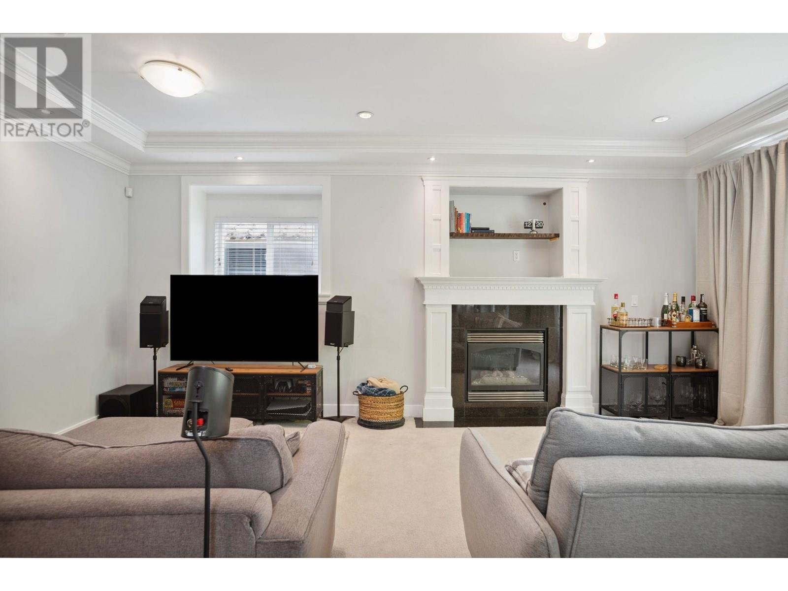 Photo 3 of 5187 Sherbrooke Street, Vancouver BC