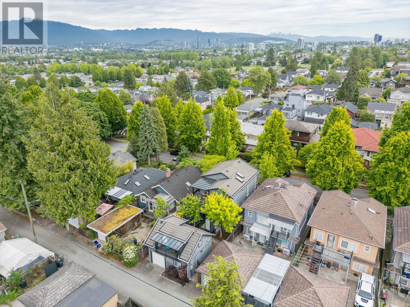Photo 34 of 5187 Sherbrooke Street, Vancouver BC