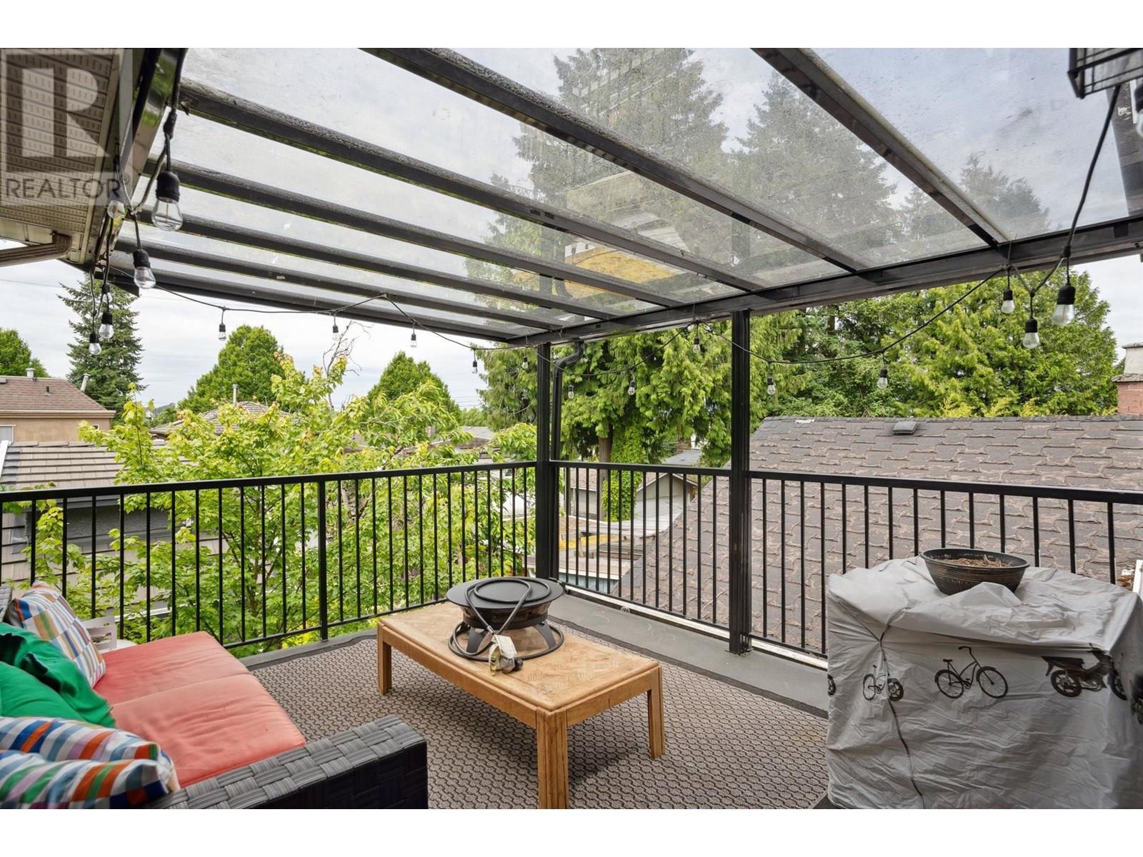 Photo 29 of 5187 Sherbrooke Street, Vancouver BC