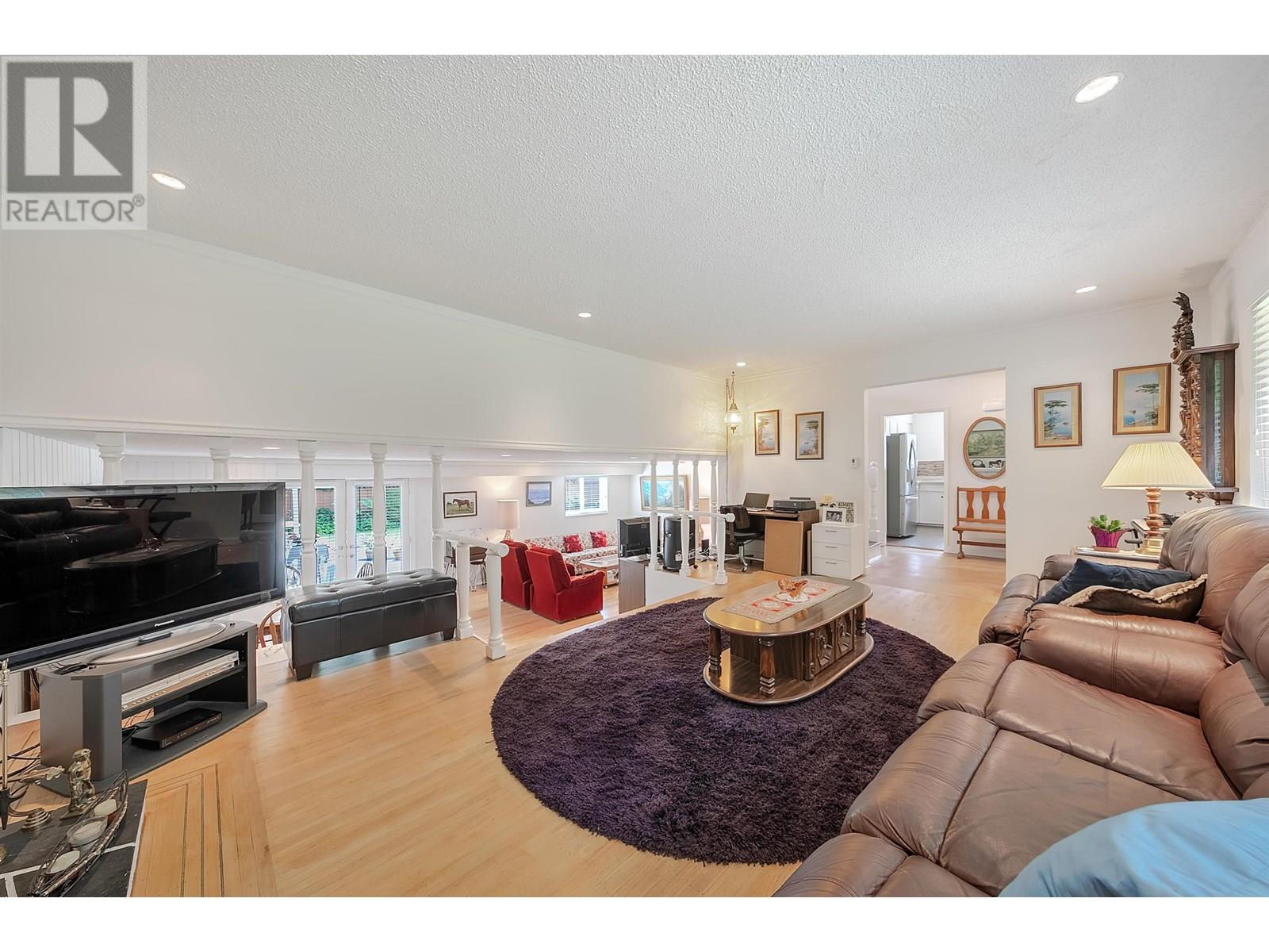 Photo 7 of 5274 12 Avenue, Delta BC