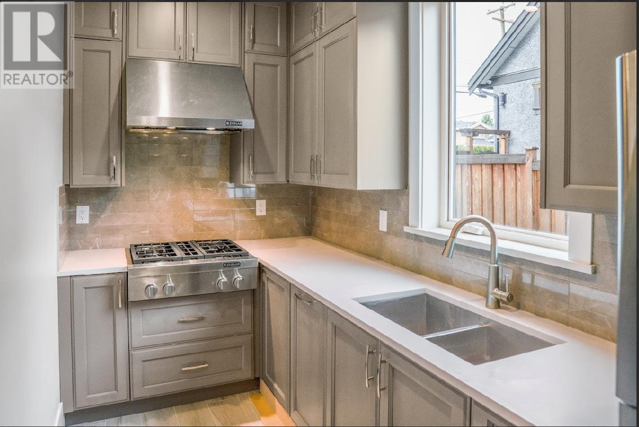 Photo 14 of 1430 Duthie Avenue, Burnaby BC