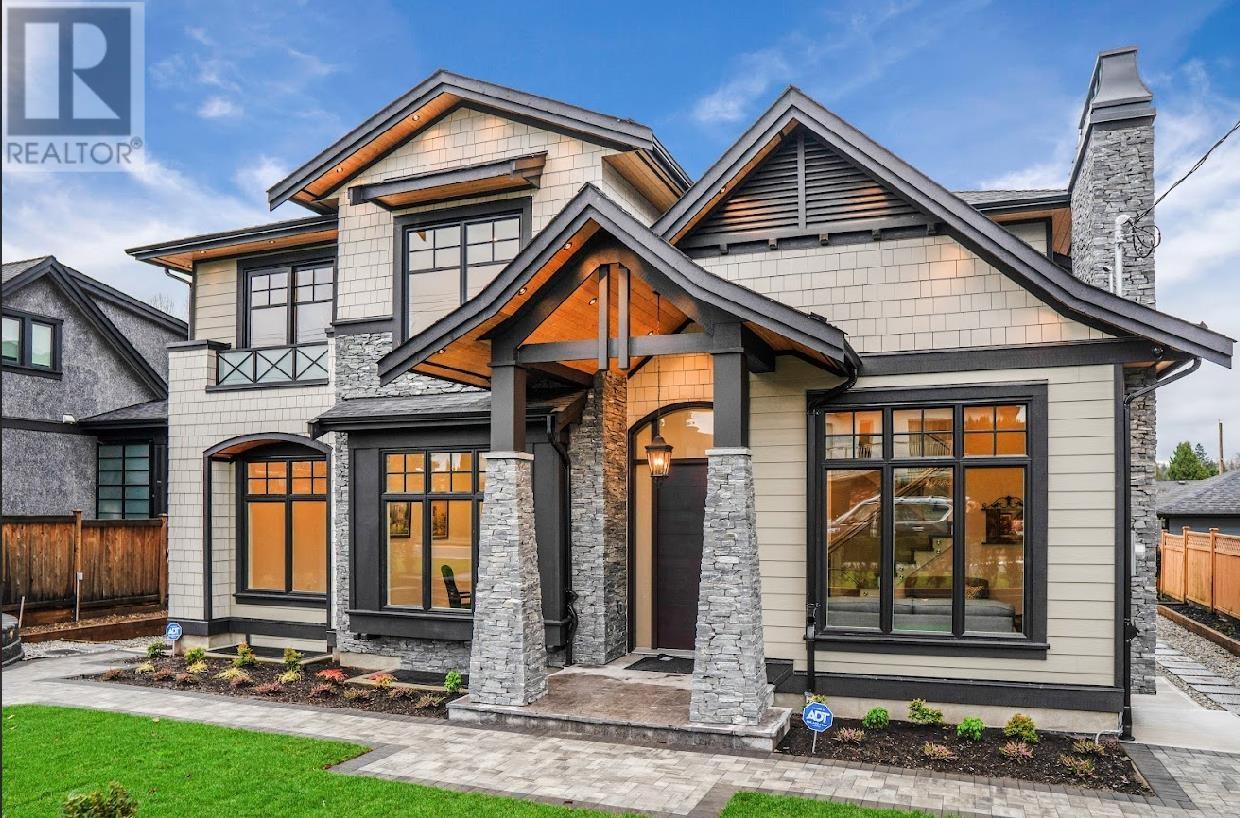 Photo 3 of 1430 Duthie Avenue, Burnaby BC