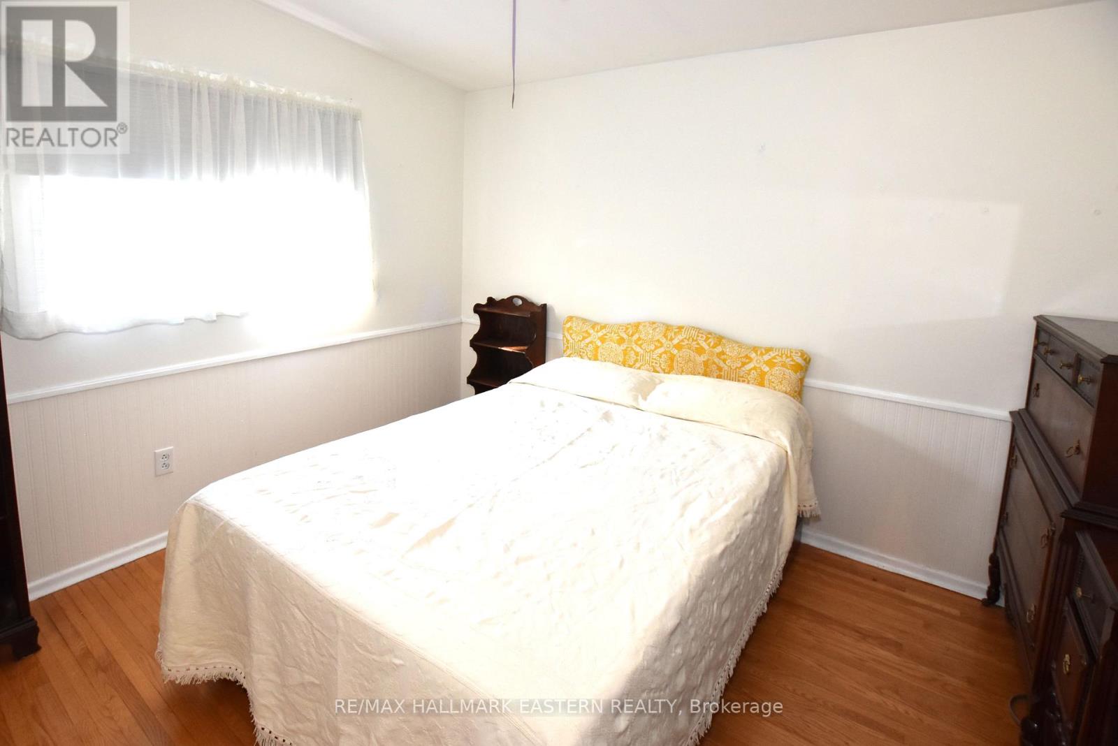 Photo 13 of 276 Greenlawn Avenue, Peterborough North ON