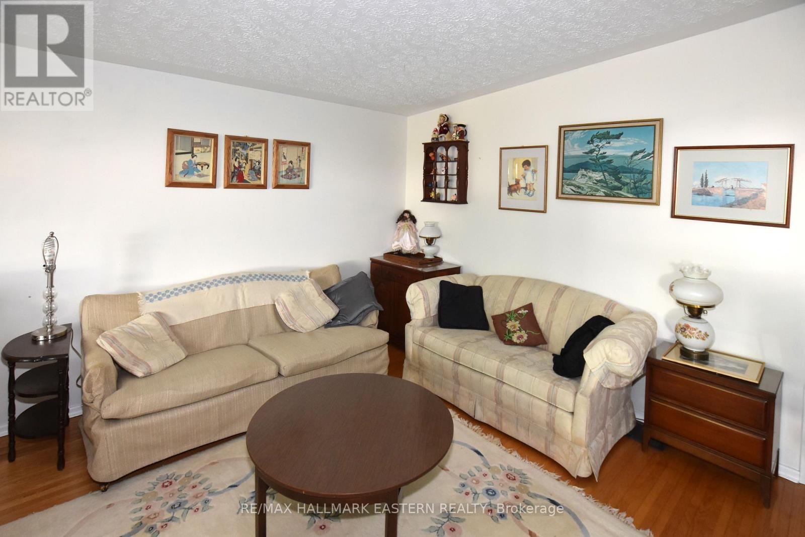 Photo 2 of 276 Greenlawn Avenue, Peterborough North ON