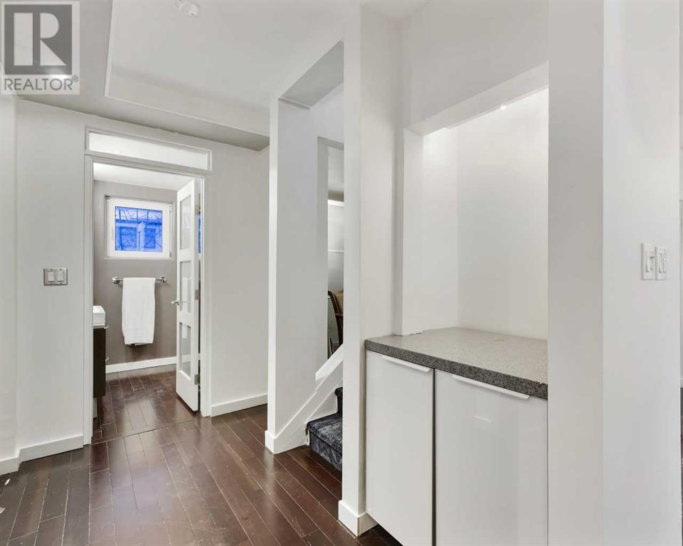 Single Family House for Sale in   Avenue SW Scarboro Calgary 