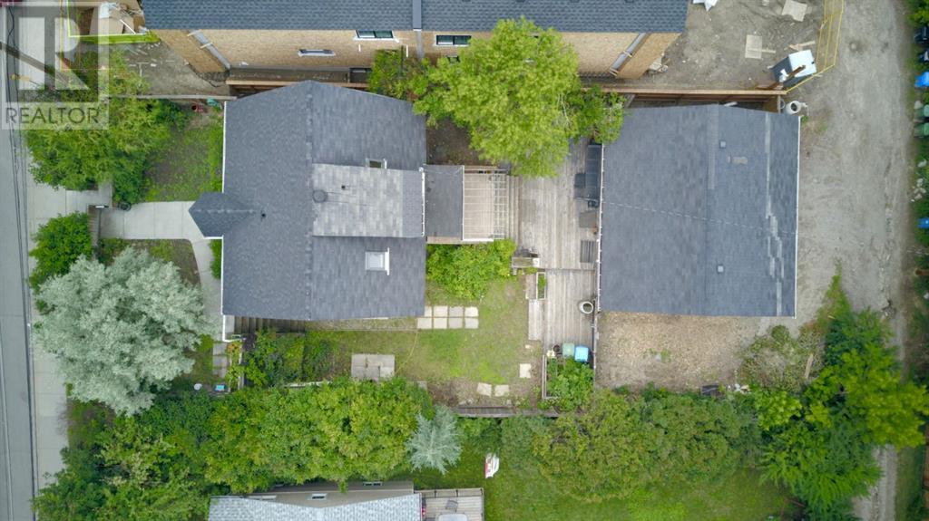 Single Family House for Sale in   Avenue SW Scarboro Calgary 