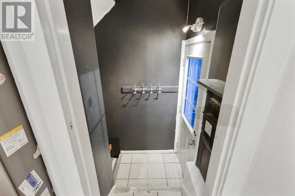 Single Family House for Sale in   Avenue SW Scarboro Calgary 
