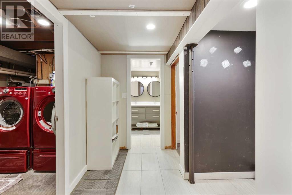 Single Family House for Sale in   Avenue SW Scarboro Calgary 