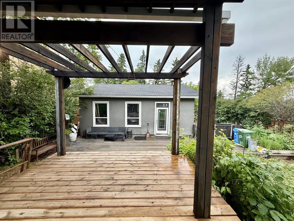 Single Family House for Sale in   Avenue SW Scarboro Calgary 