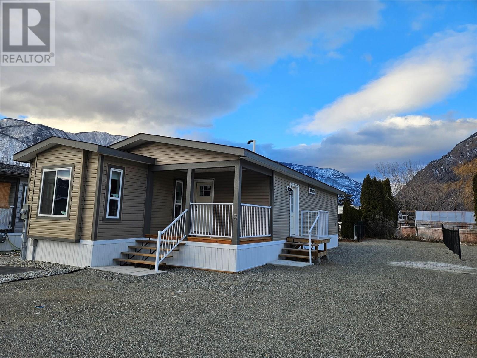 Photo 2 of 1118 Middle Bench Road Unit 3, Keremeos BC