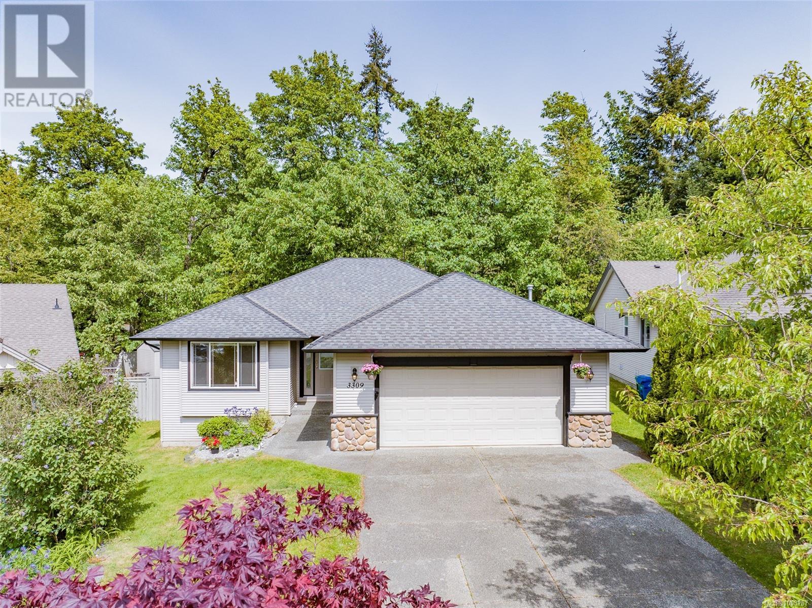 Photo 1 of 3309 Willowmere Cres, Nanaimo BC