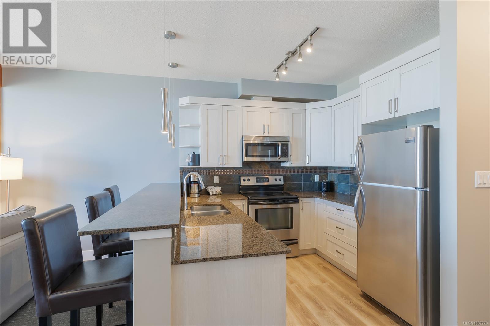 214/213D 181 Beachside Dr, Parksville