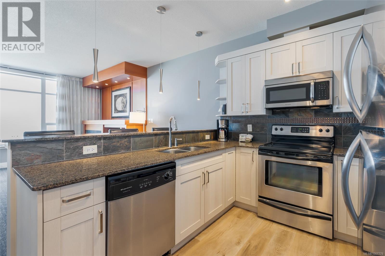 214/213D 181 Beachside Dr, Parksville