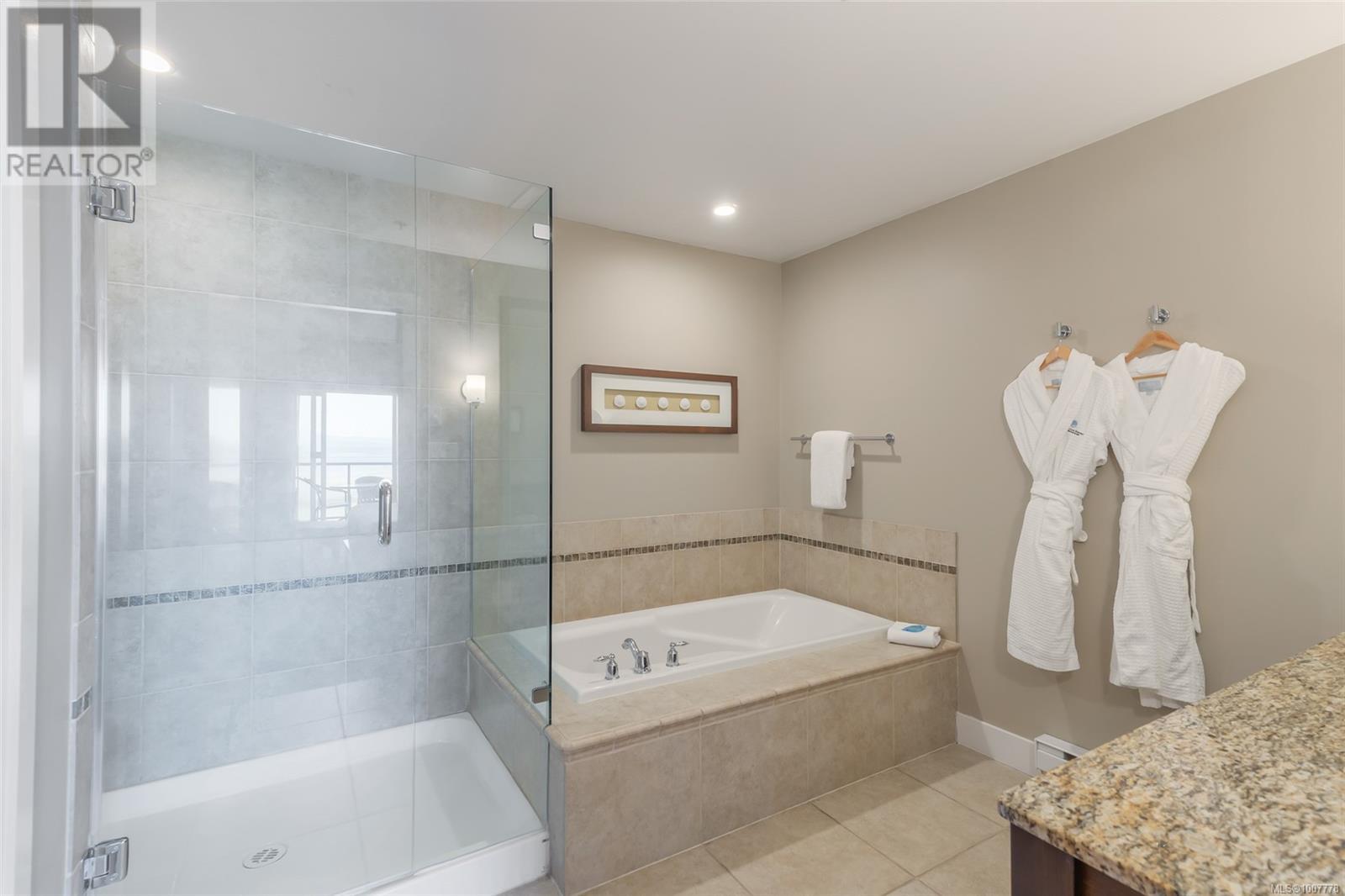 214/213D 181 Beachside Dr, Parksville