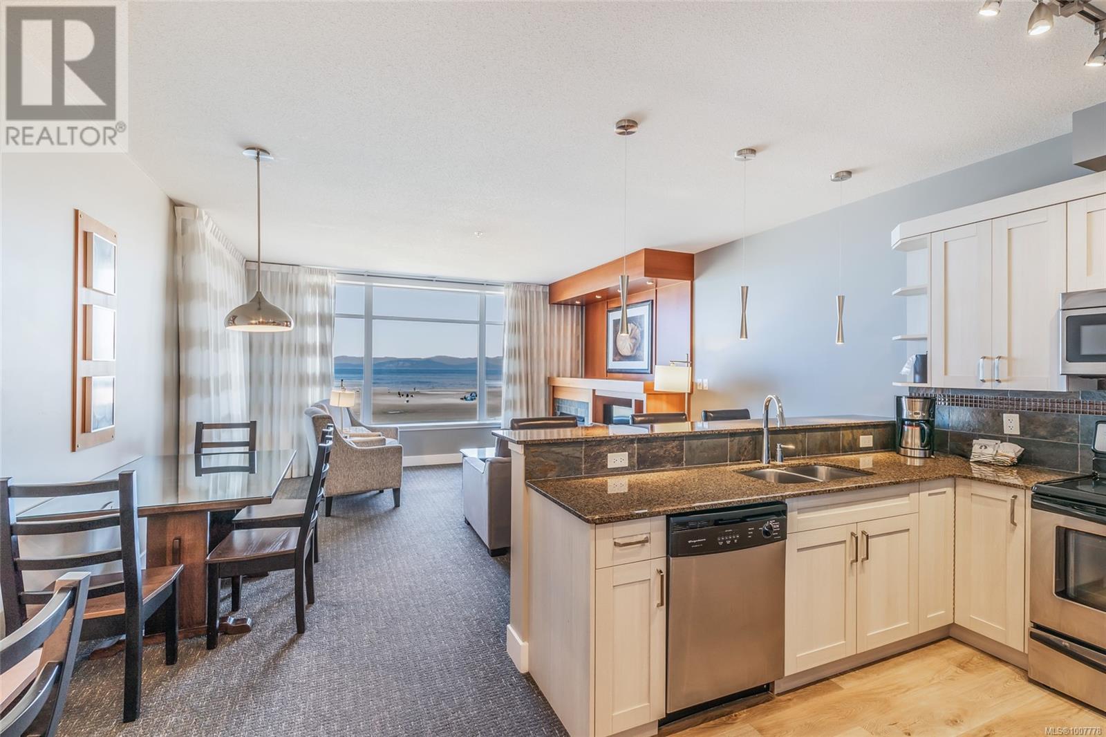 214/213D 181 Beachside Dr, Parksville