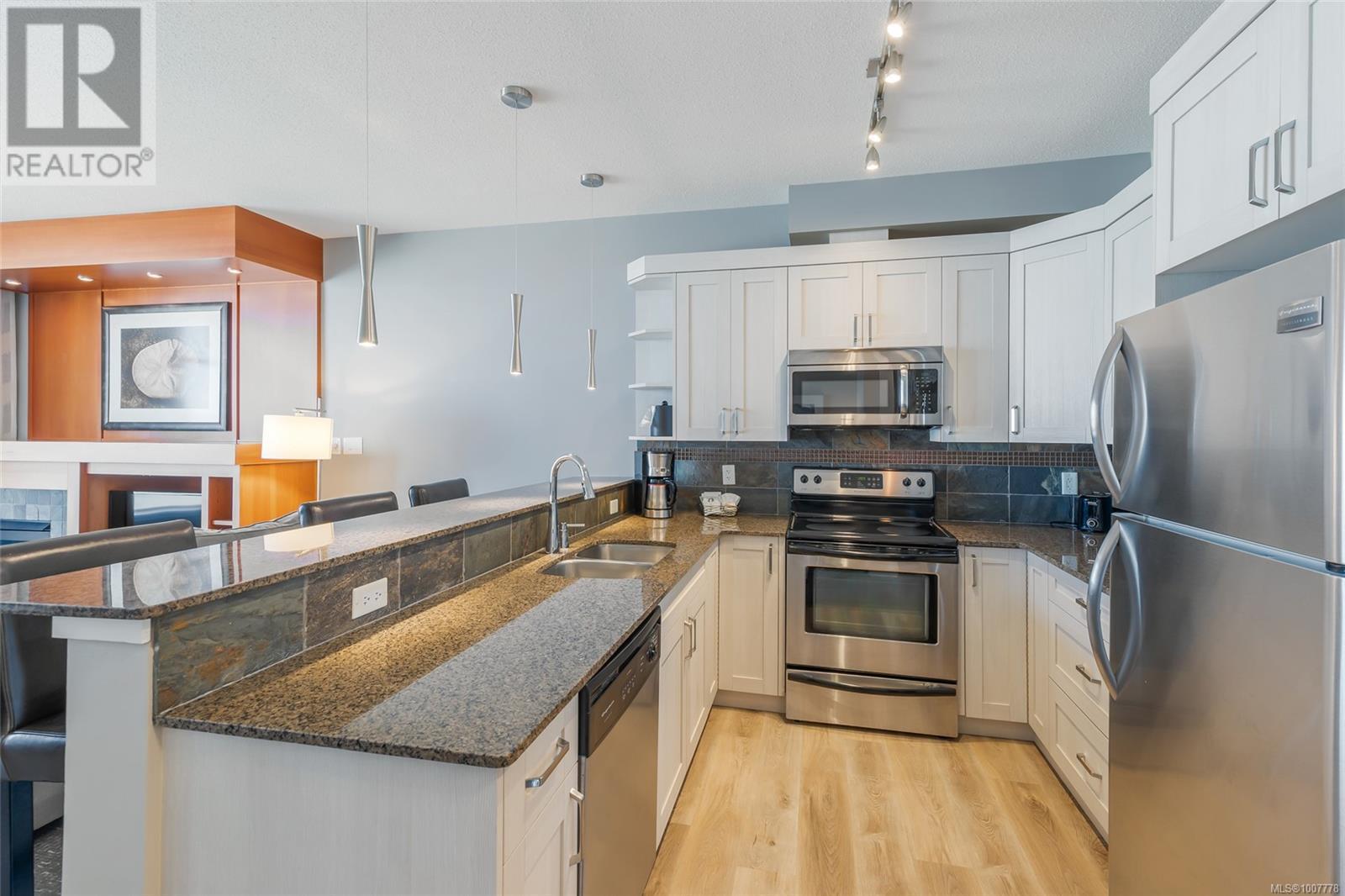 214/213D 181 Beachside Dr, Parksville