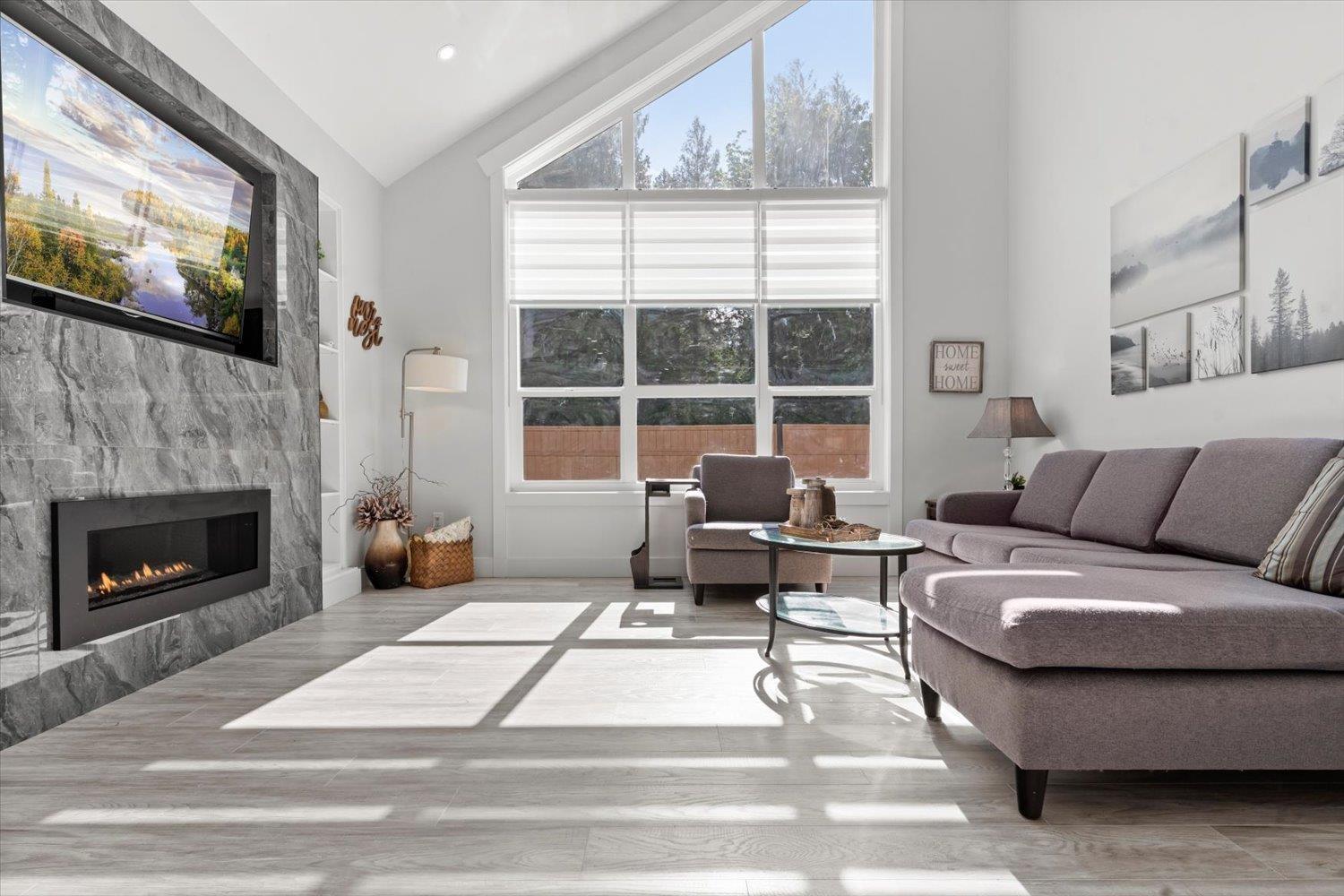 835 MYNG CRESCENT, Harrison Hot Springs, Harrison Hot Springs