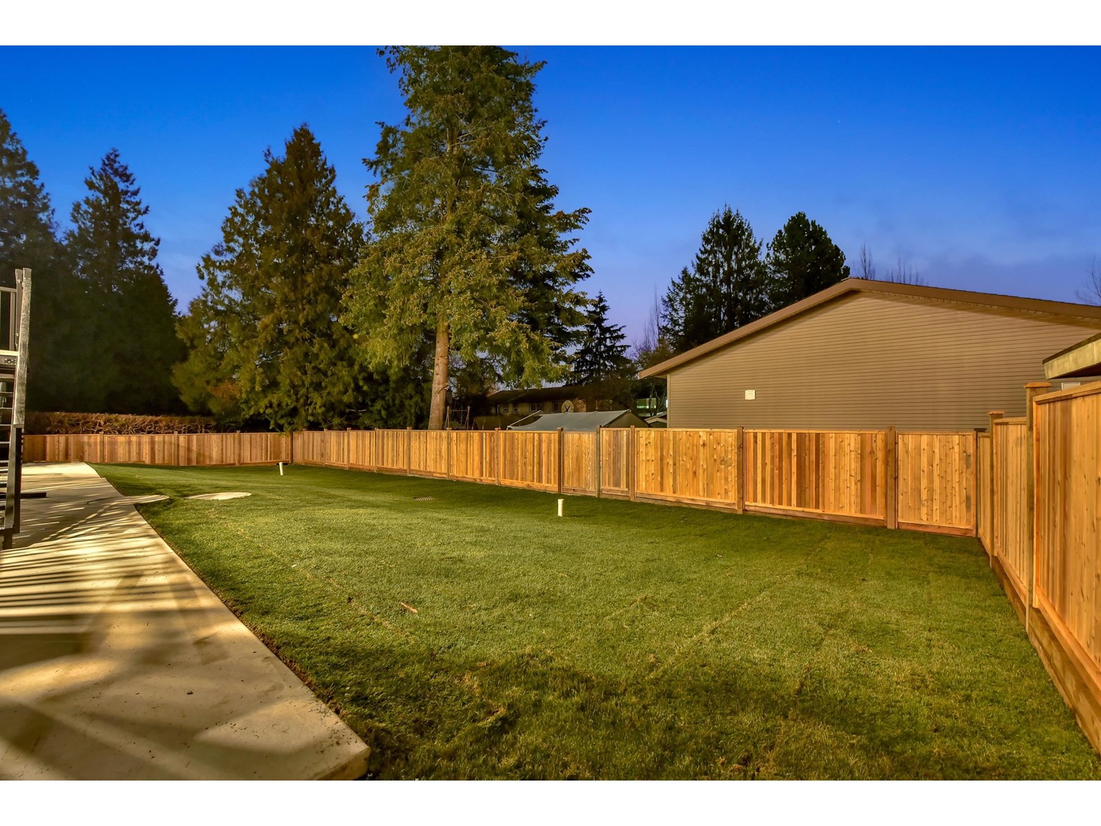 Photo 33 of 6076 172 Street, Surrey BC
