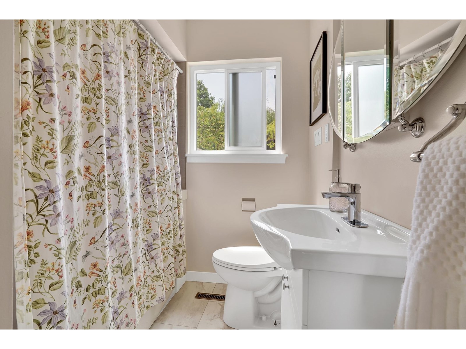 Photo 18 of 14750 110 A Avenue, Surrey BC
