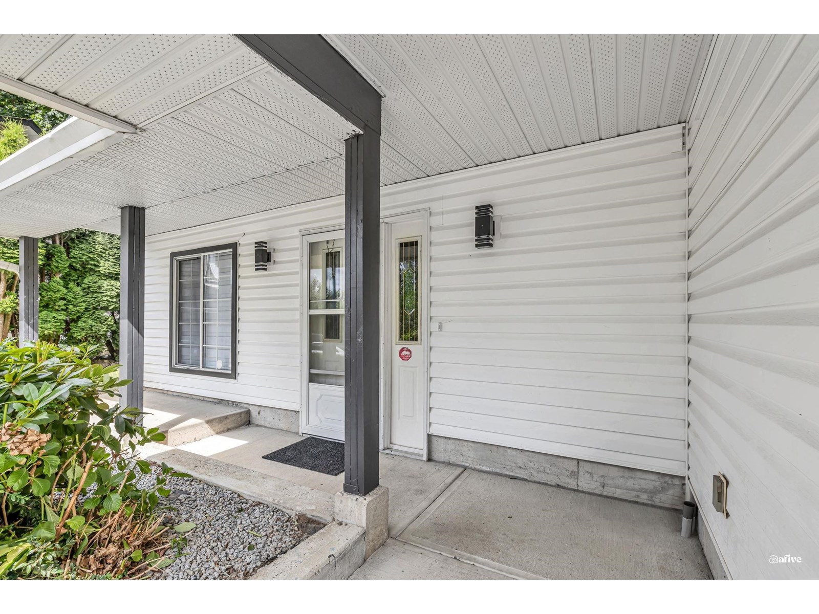 Photo 6 of 3047 Crossley Drive, Abbotsford BC