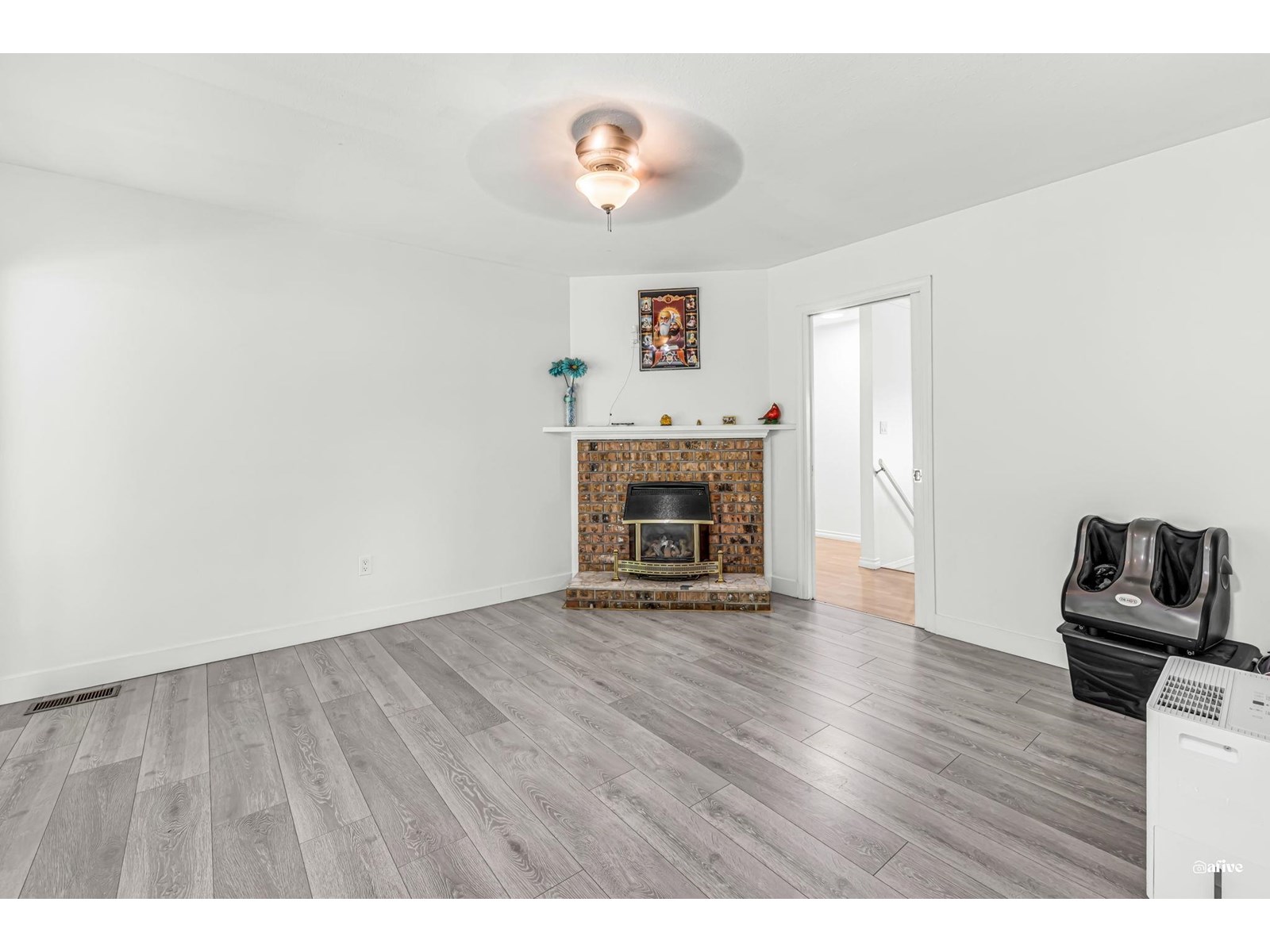 Photo 12 of 3047 Crossley Drive, Abbotsford BC