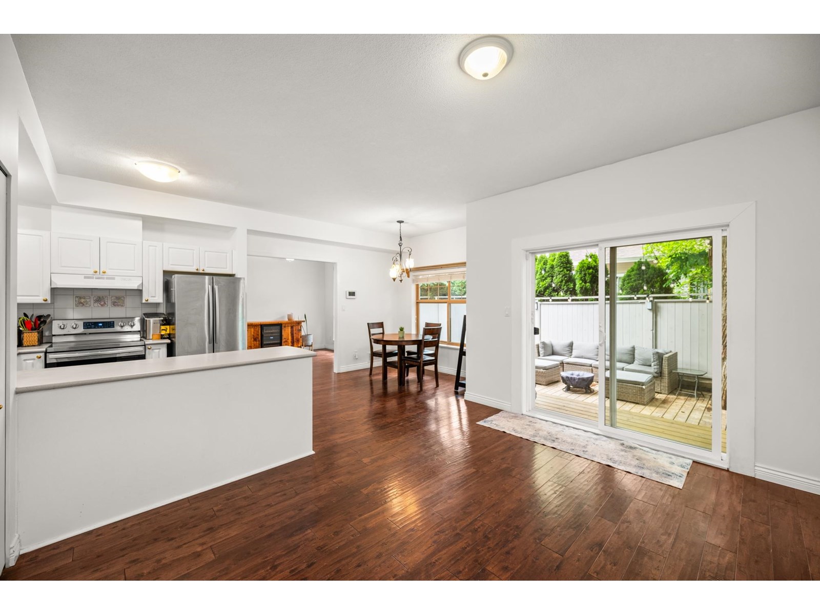 Photo 15 of 15 8675 209 Street, Langley BC