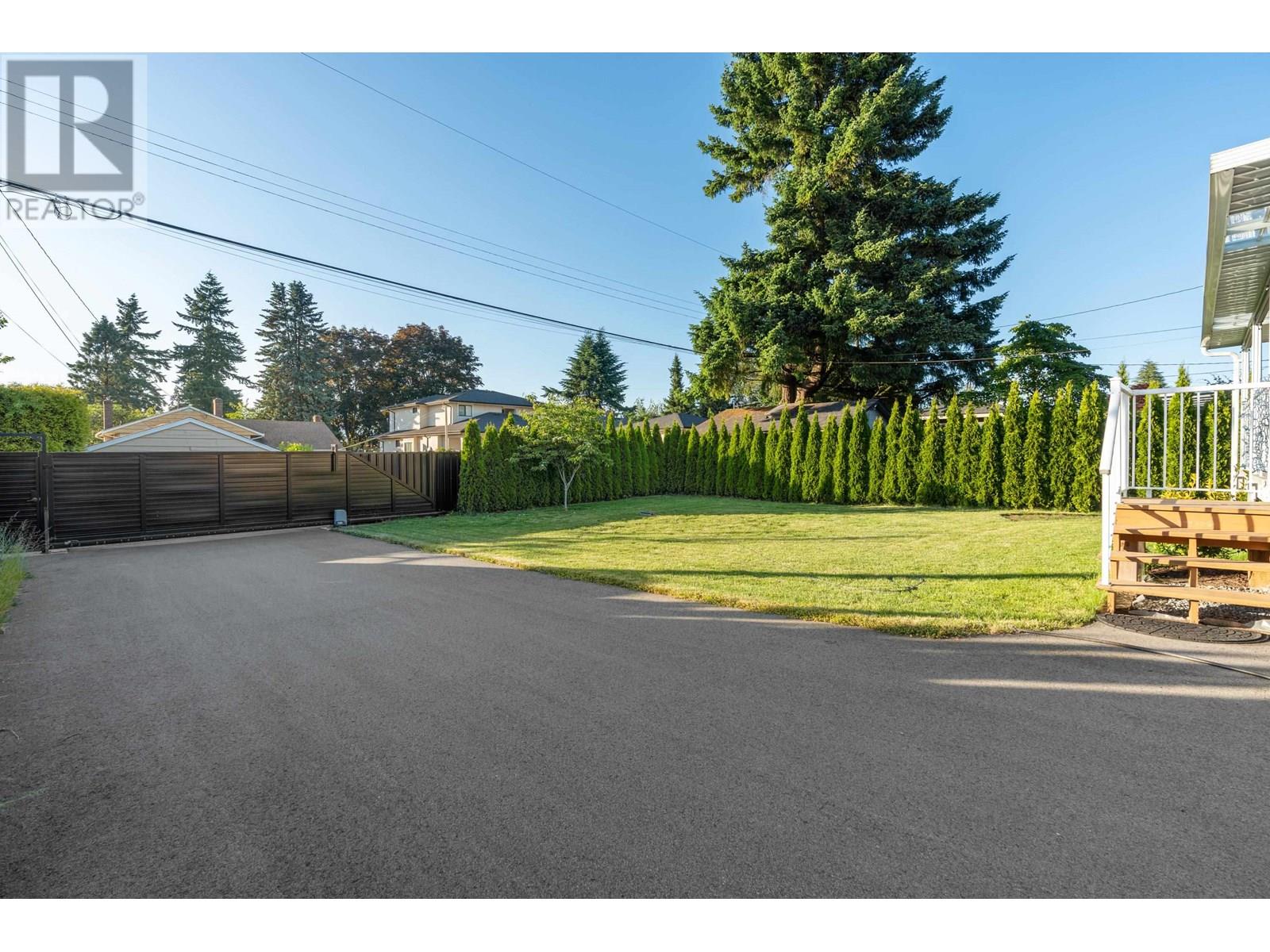 Photo 24 of 8649 11 Th Avenue, Burnaby BC