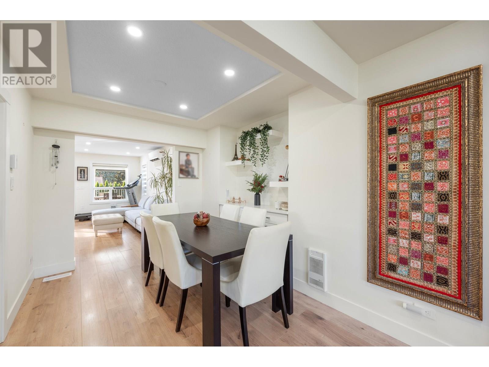 Photo 9 of 8649 11 Th Avenue, Burnaby BC