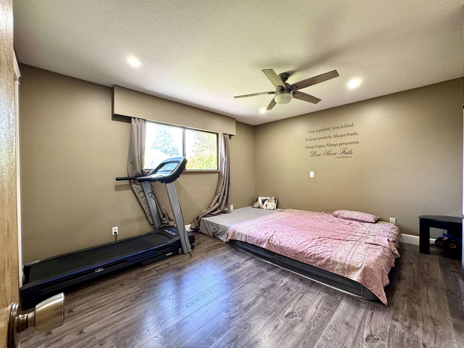 Photo 22 of 9781 154 Street, Surrey BC