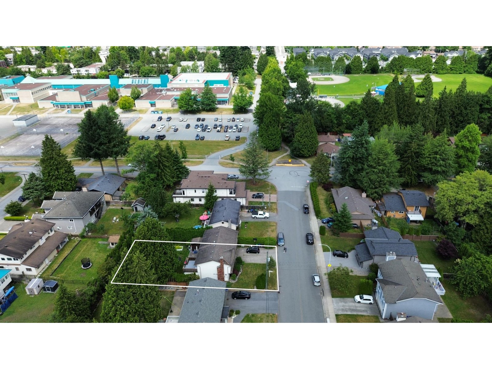 Photo 14 of 9781 154 Street, Surrey BC