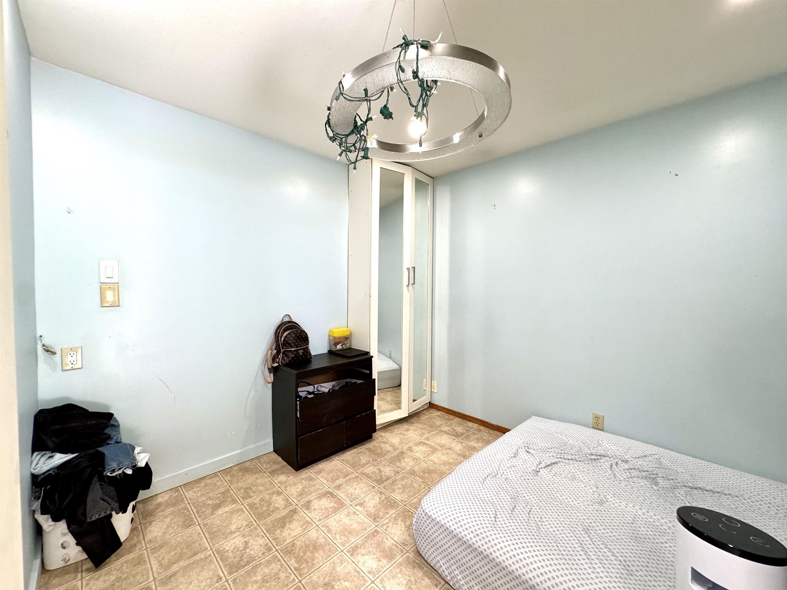 Photo 5 of 9781 154 Street, Surrey BC