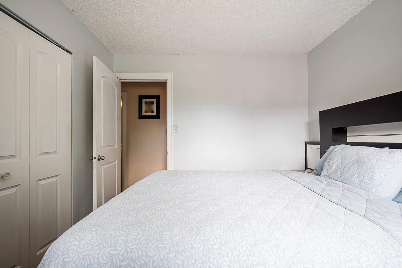 Photo 7 of 12991 65 A Avenue, Surrey BC
