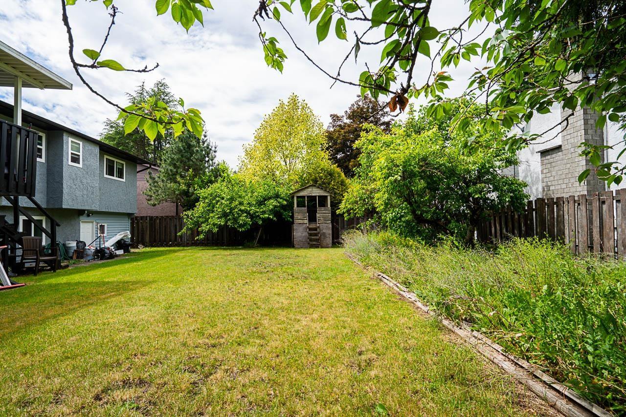 Photo 17 of 12991 65 A Avenue, Surrey BC