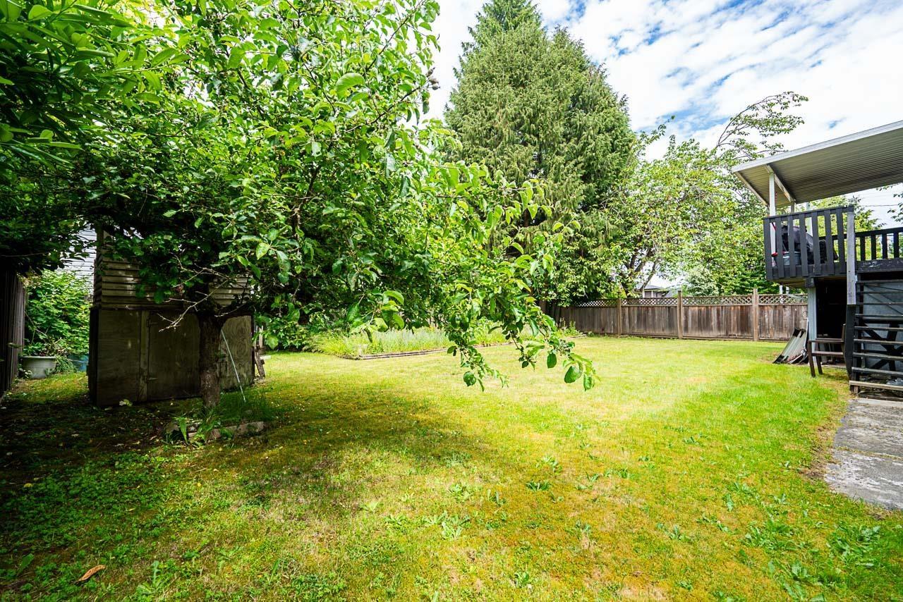 Photo 18 of 12991 65 A Avenue, Surrey BC