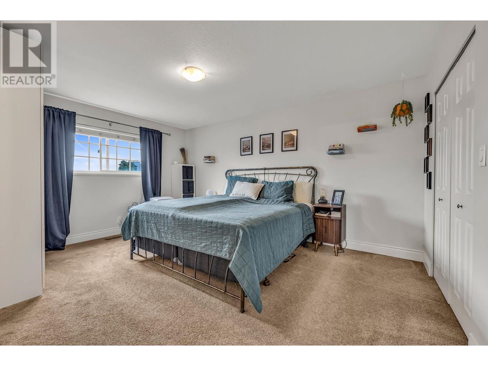 Photo 15 of 333 Blair Avenue, New Westminster BC