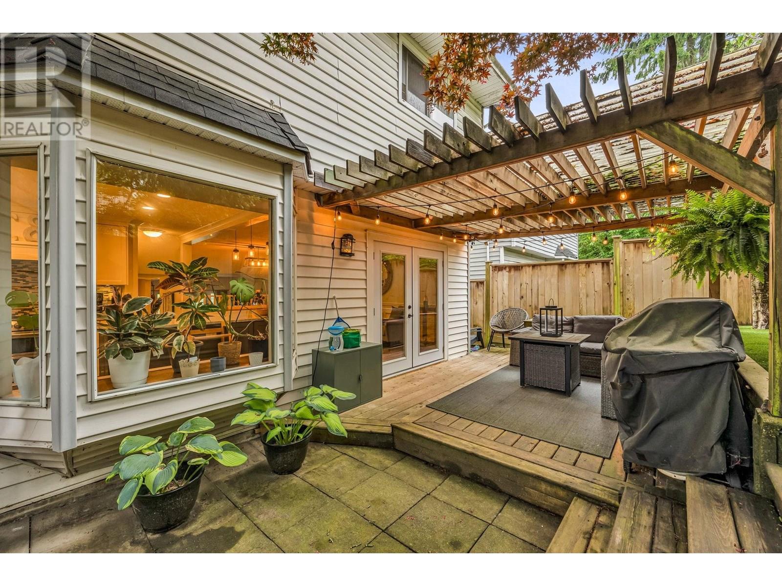 Photo 32 of 333 Blair Avenue, New Westminster BC