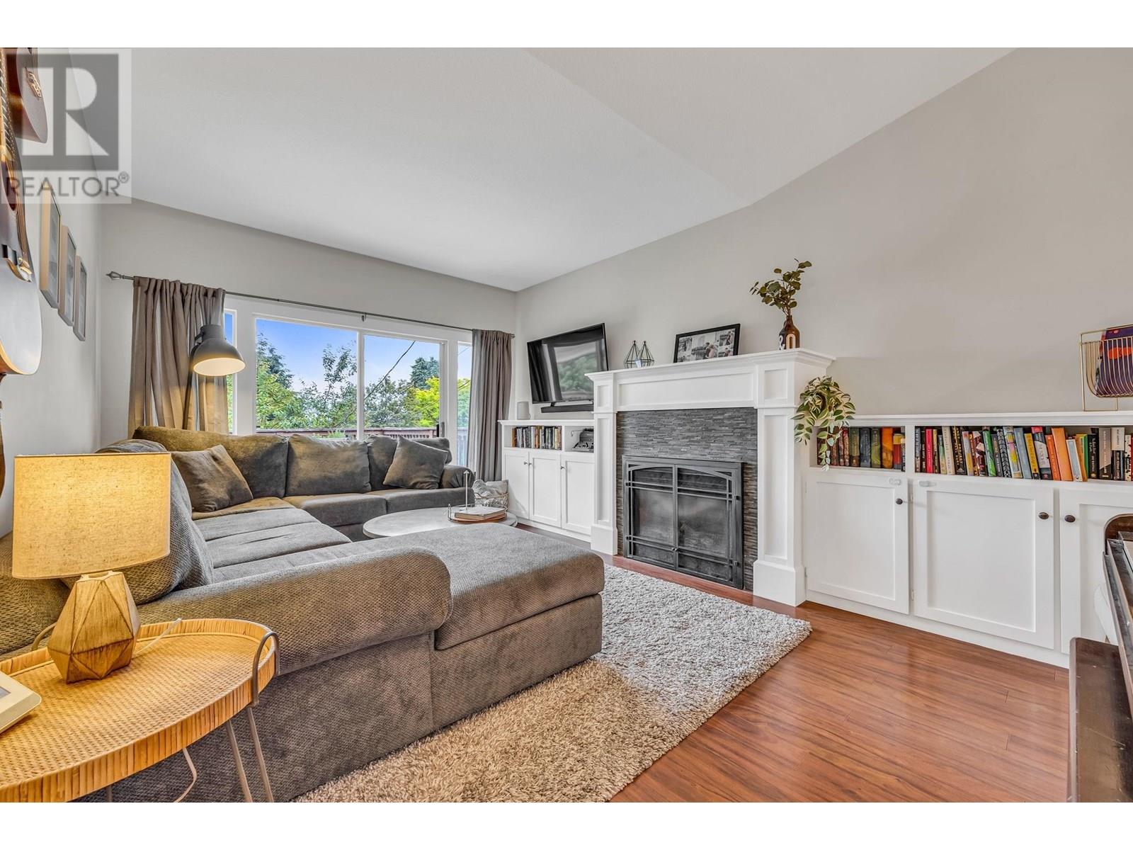 Photo 14 of 333 Blair Avenue, New Westminster BC