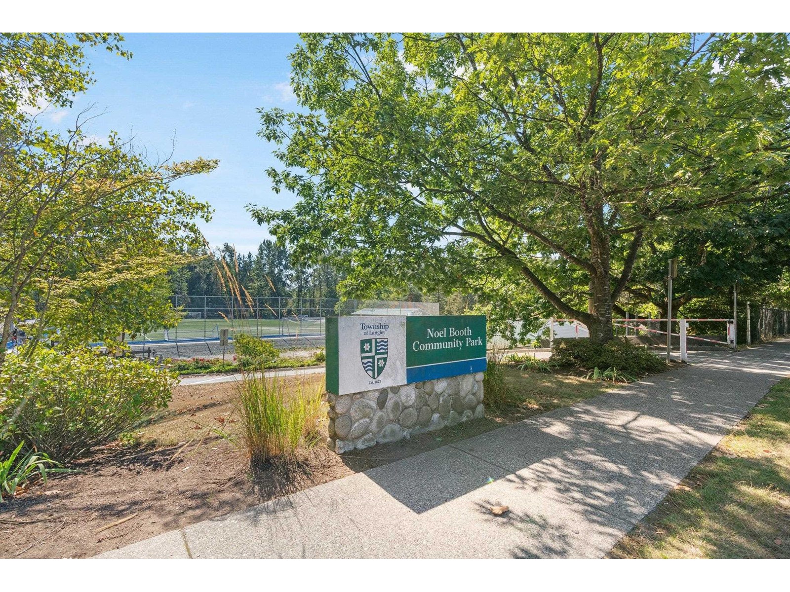 Photo 23 of 20277 36 Avenue, Langley BC