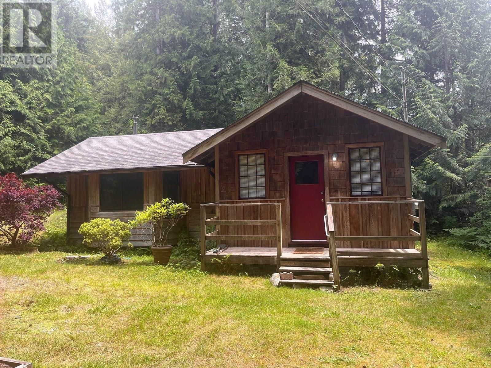 980 WOODLEY ROAD, Roberts Creek