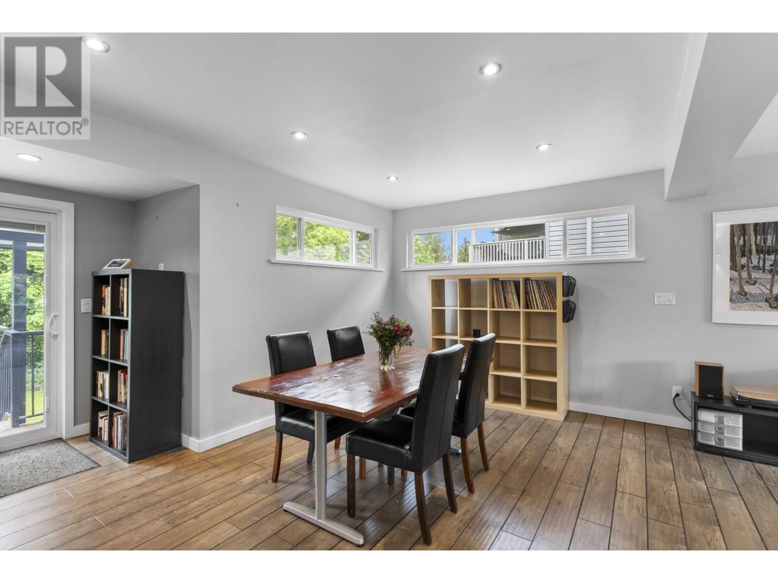 Photo 6 of 12084 232nd Street, Maple Ridge BC