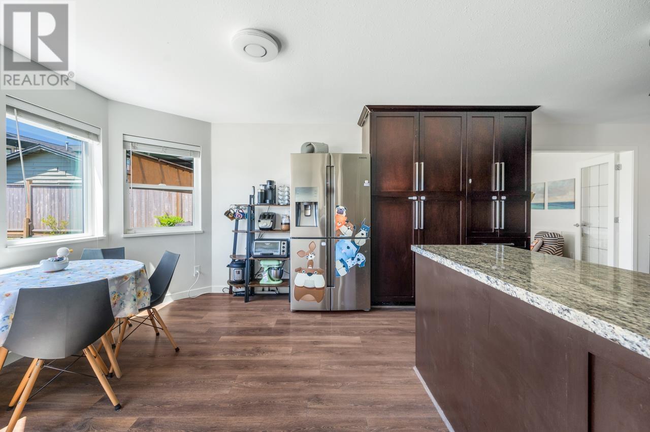 Photo 5 of 2618 Fortress Drive, Port Coquitlam BC