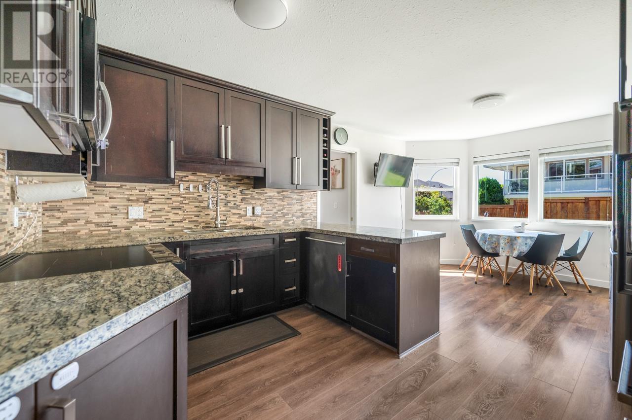 Photo 3 of 2618 Fortress Drive, Port Coquitlam BC