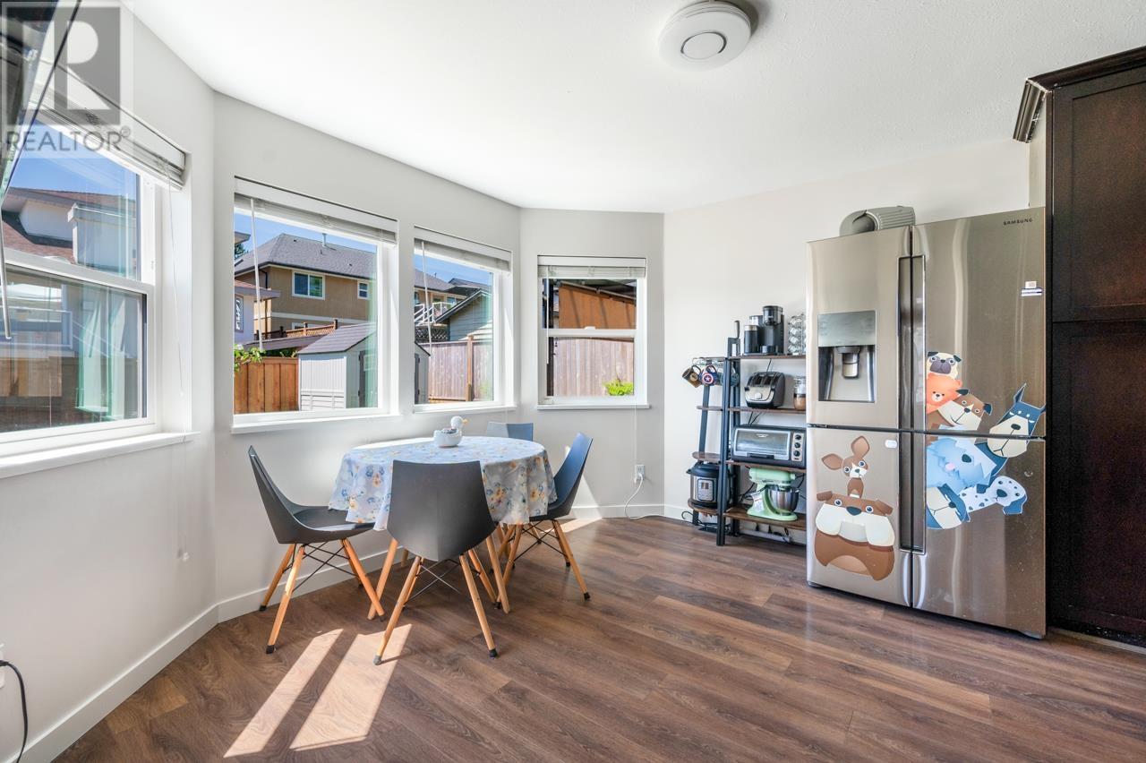 Photo 7 of 2618 Fortress Drive, Port Coquitlam BC