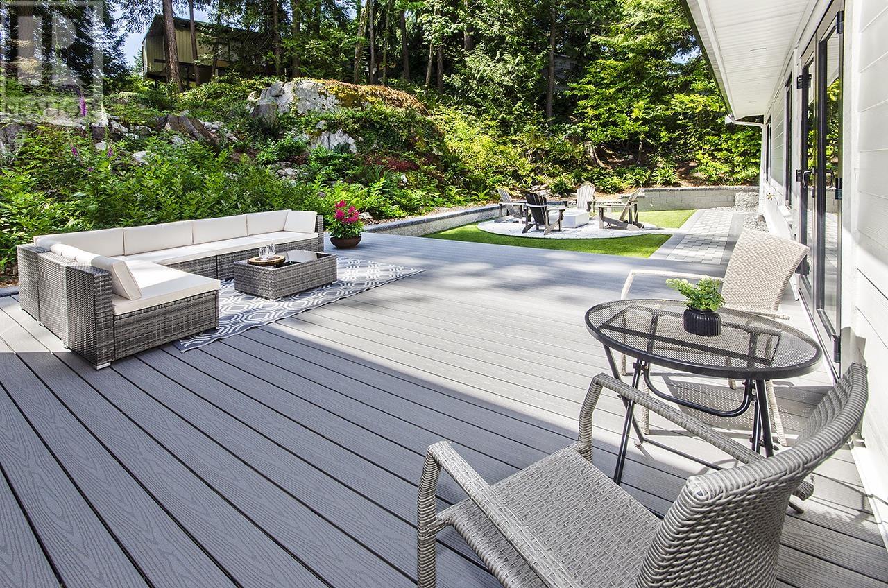 Photo 23 of 4002 Bayridge Avenue, West Vancouver BC