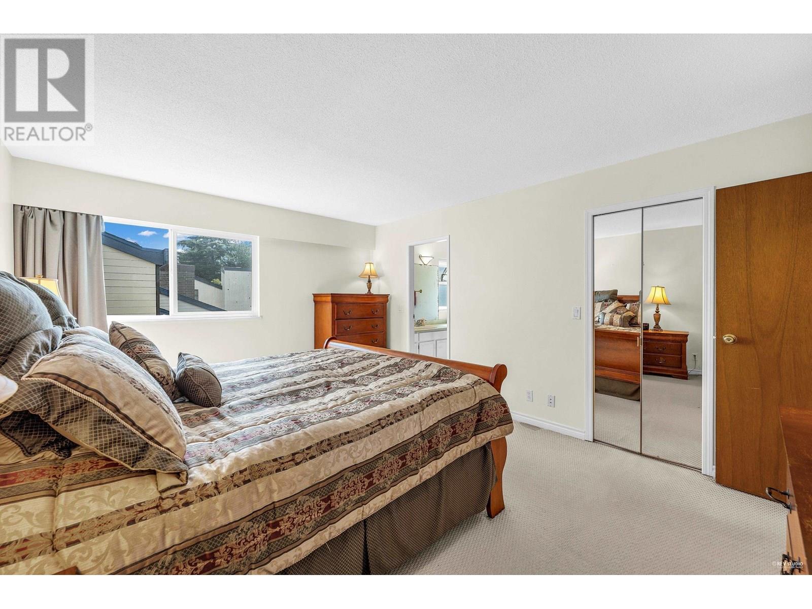 Photo 15 of 7331 Lismer Avenue, Richmond BC