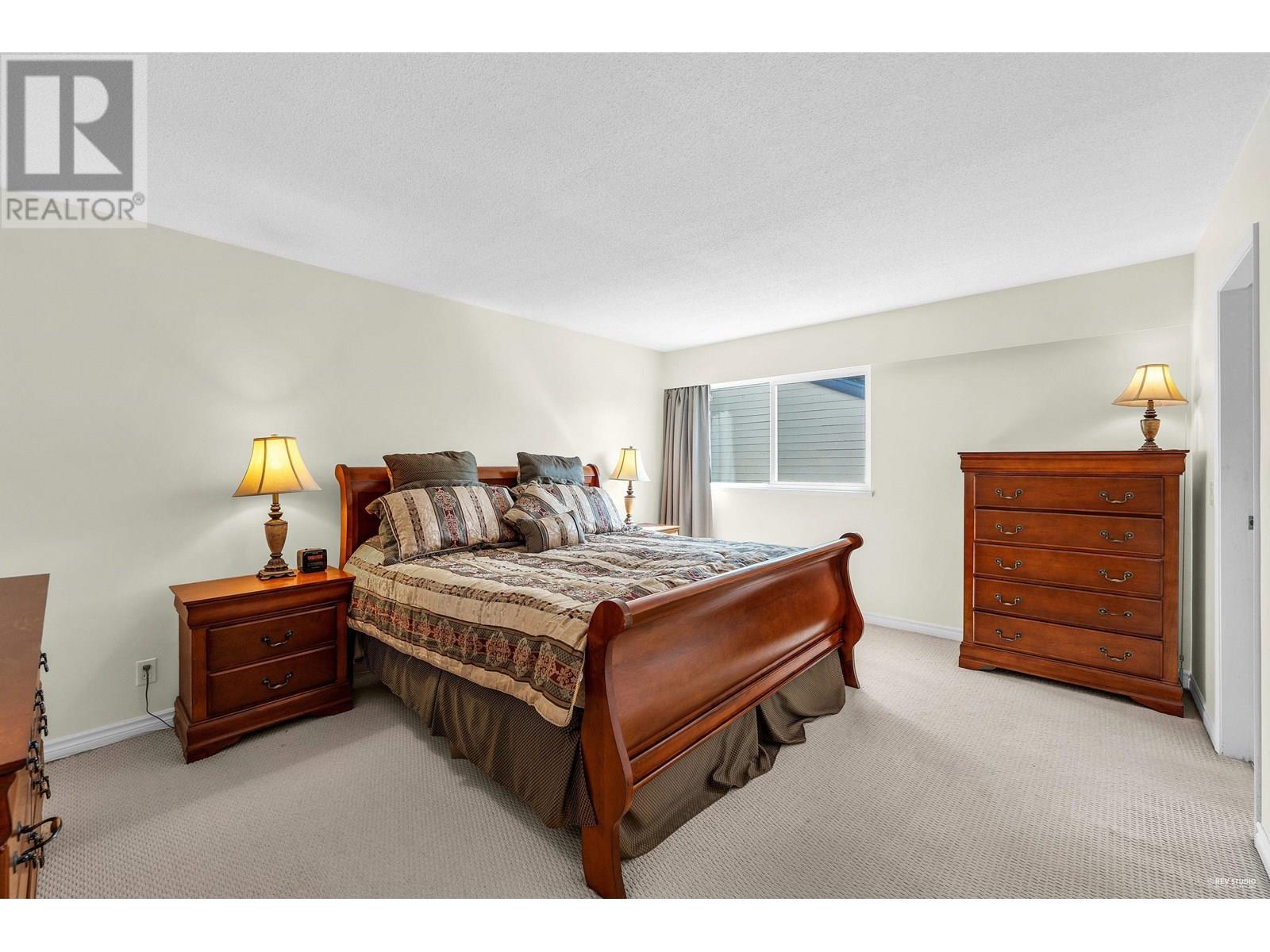 Photo 14 of 7331 Lismer Avenue, Richmond BC