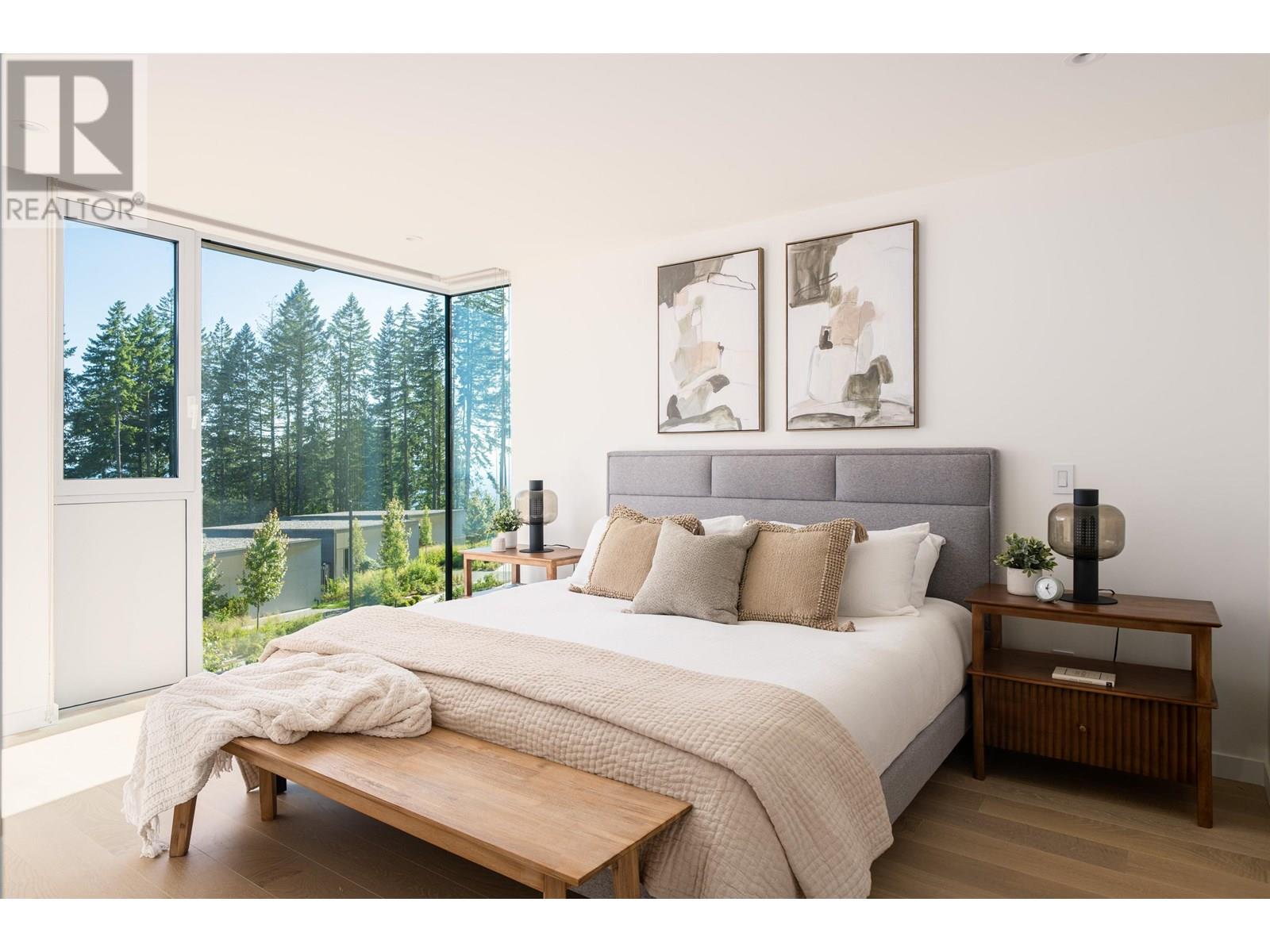 Photo 20 of 3317 Chippendale Road, West Vancouver BC